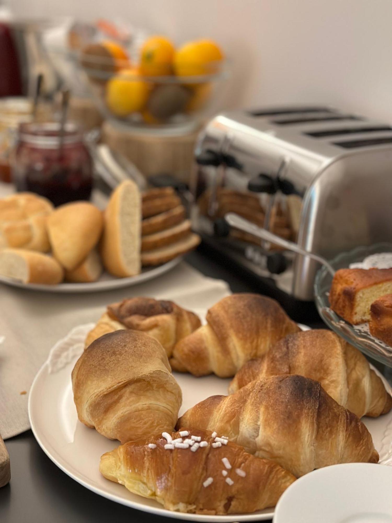 Room & Breakfast D'Annunzio ラヴェンナ エクステリア 写真